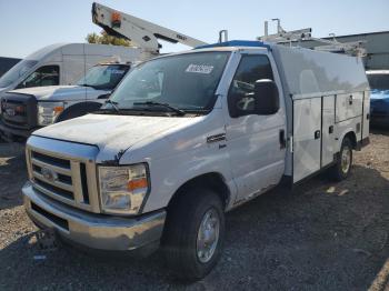  Salvage Ford Econoline E350 Super Duty