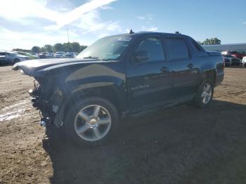  Salvage Chevrolet Avalanche