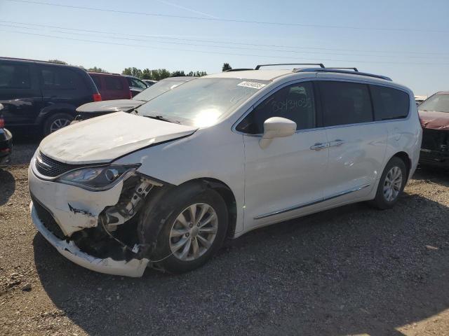  Salvage Chrysler Pacifica