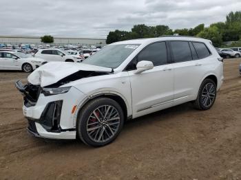  Salvage Cadillac XT6
