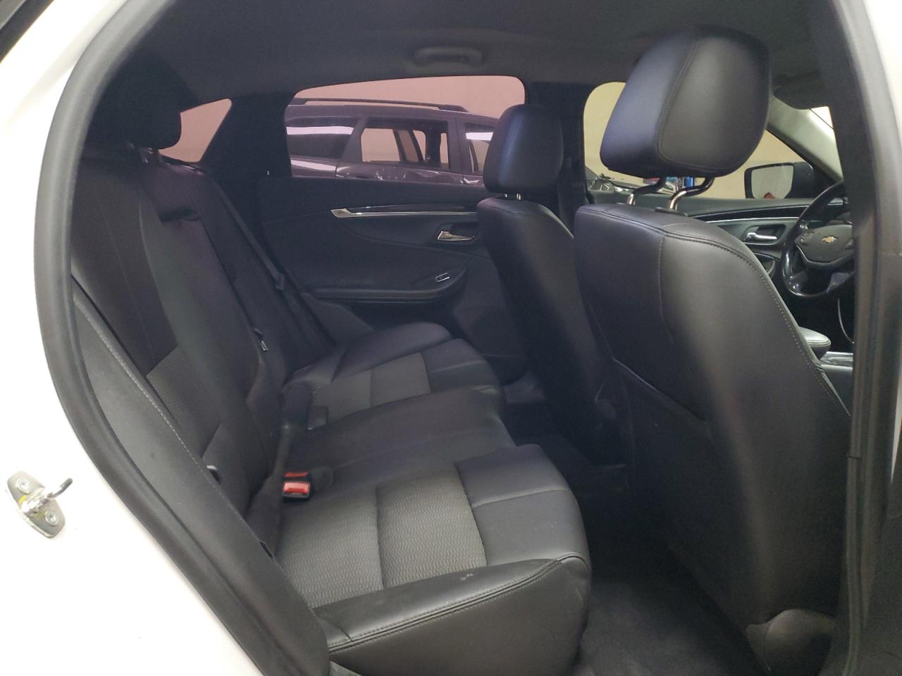 Chevrolet Impala Lt Image 11