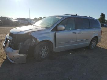  Salvage Chrysler Minivan