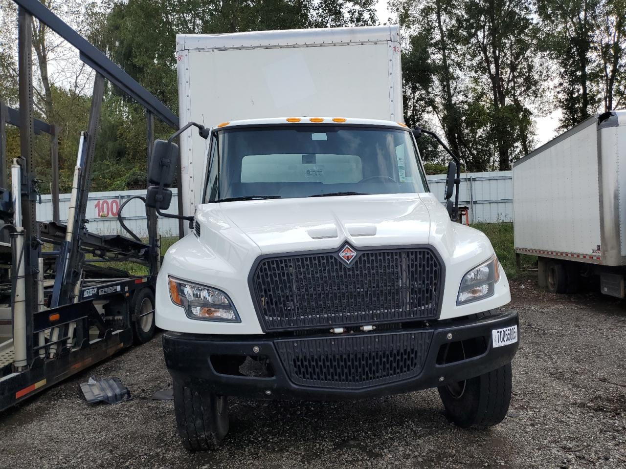 International Mv607 Image 2