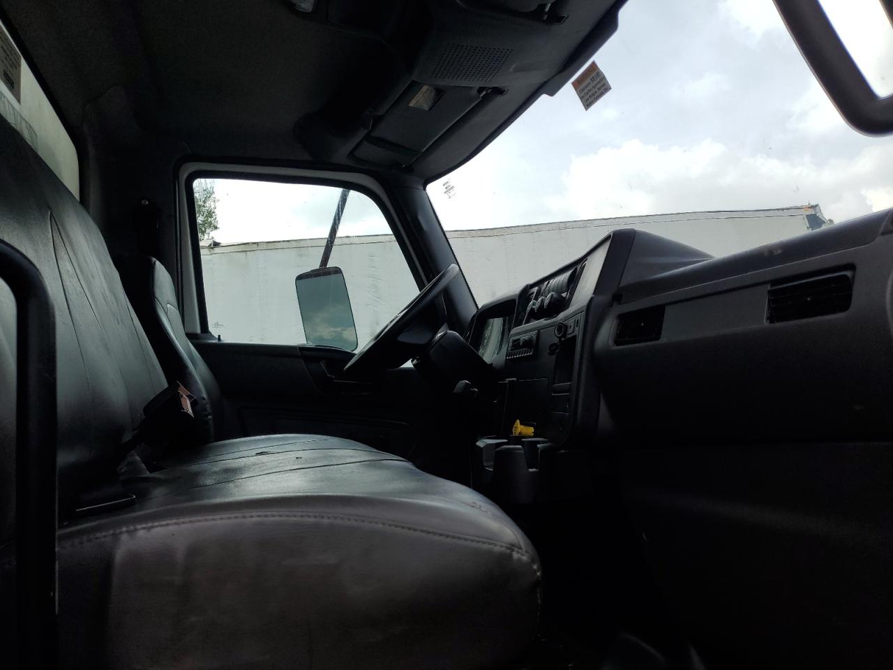 International Mv607 Image 5