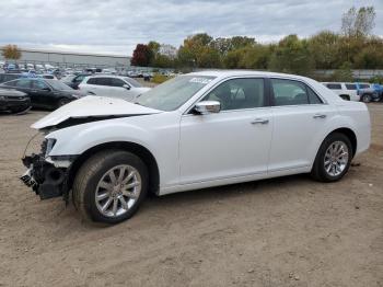  Salvage Chrysler 300