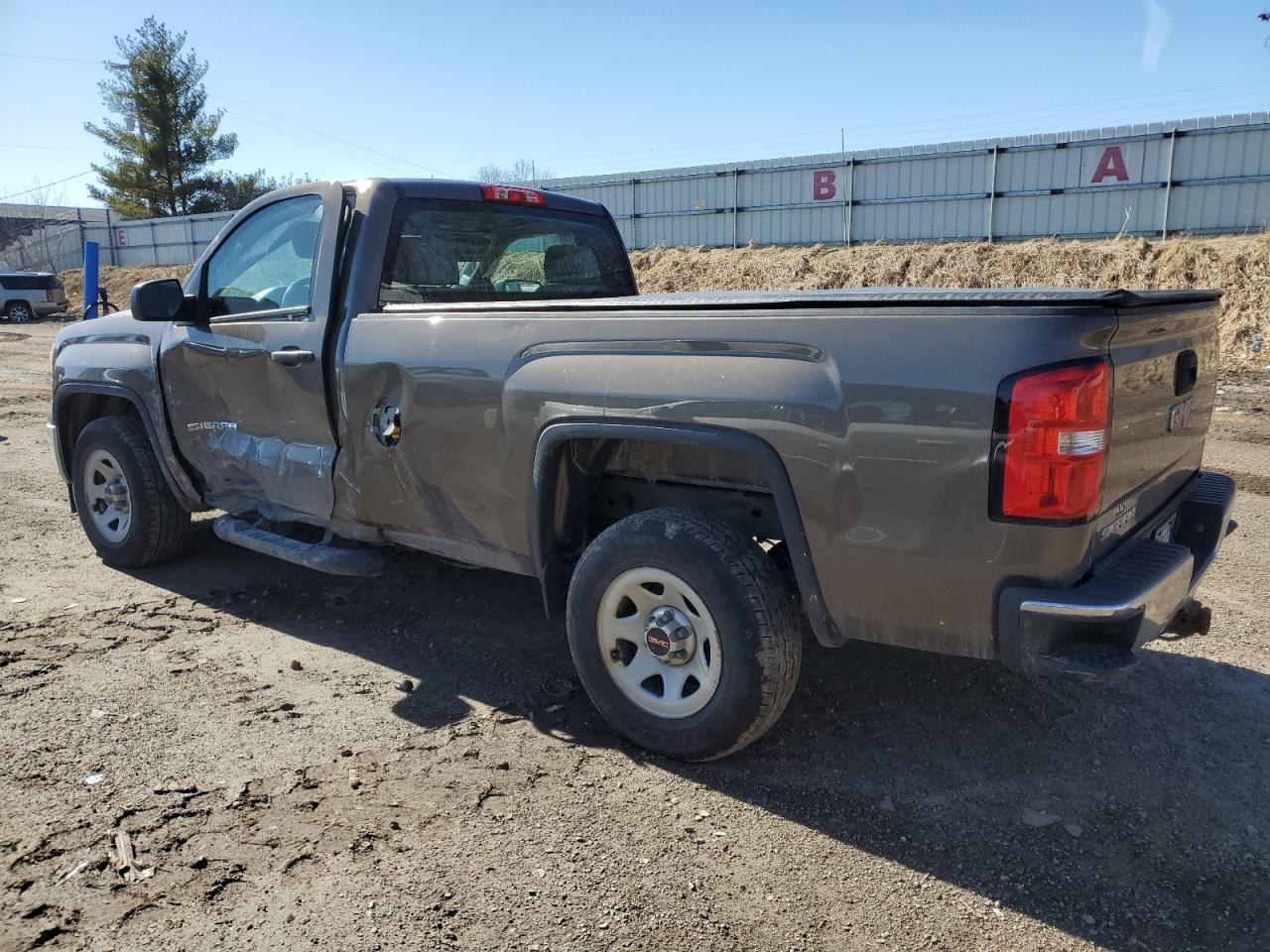 GMC Sierra C1500 Image 3