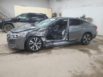  Salvage Nissan Maxima