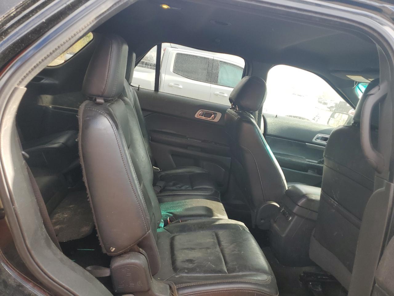 Ford Explorer Xlt Image 12