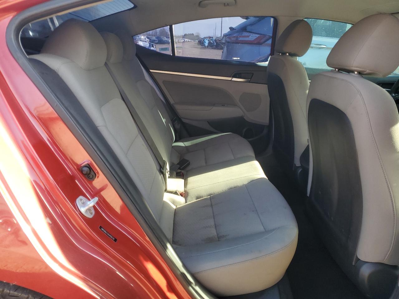 Hyundai ELANTRA Sel Image 9