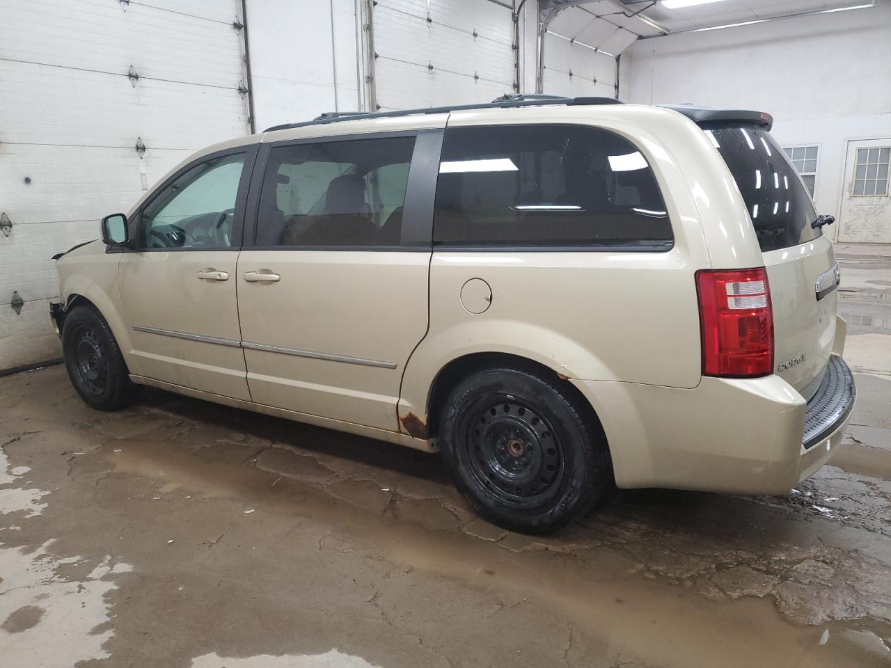 Dodge Caravan Sxt Image 8