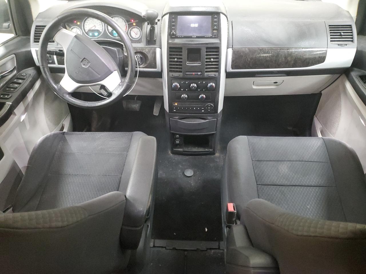 Dodge Caravan Sxt Image 4