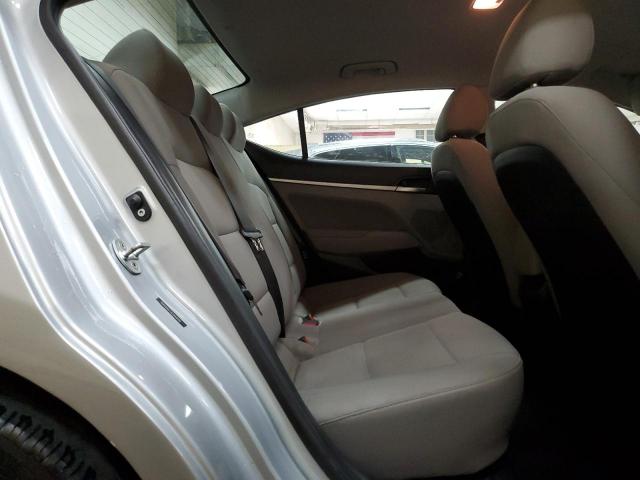 Hyundai ELANTRA Sel Image 12