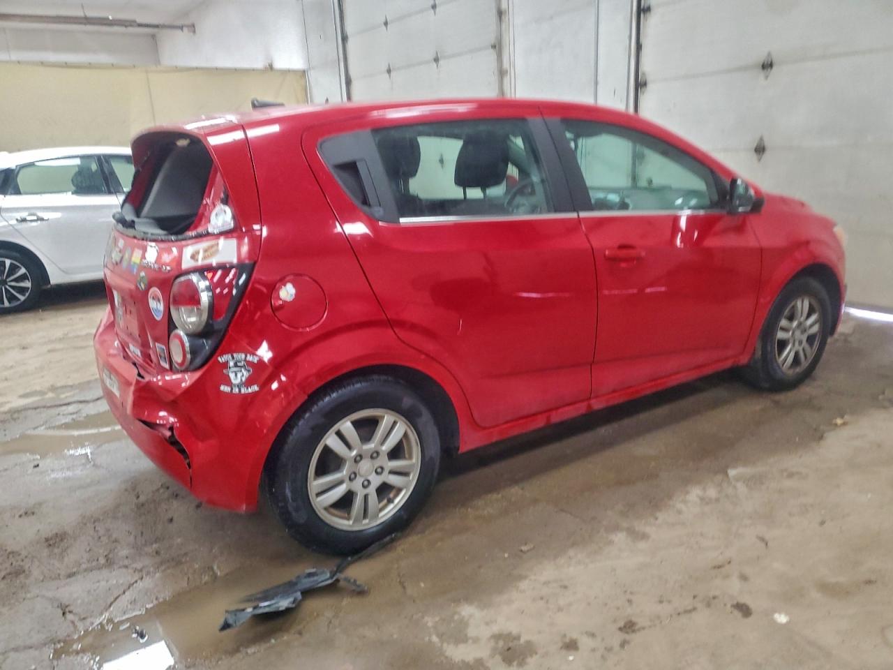 Chevrolet Sonic Lt Image 4