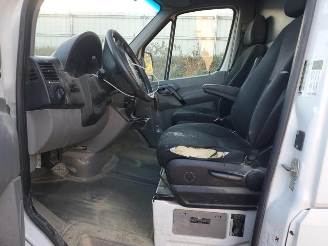 Mercedes-Benz Sprinter 2500 Image 12