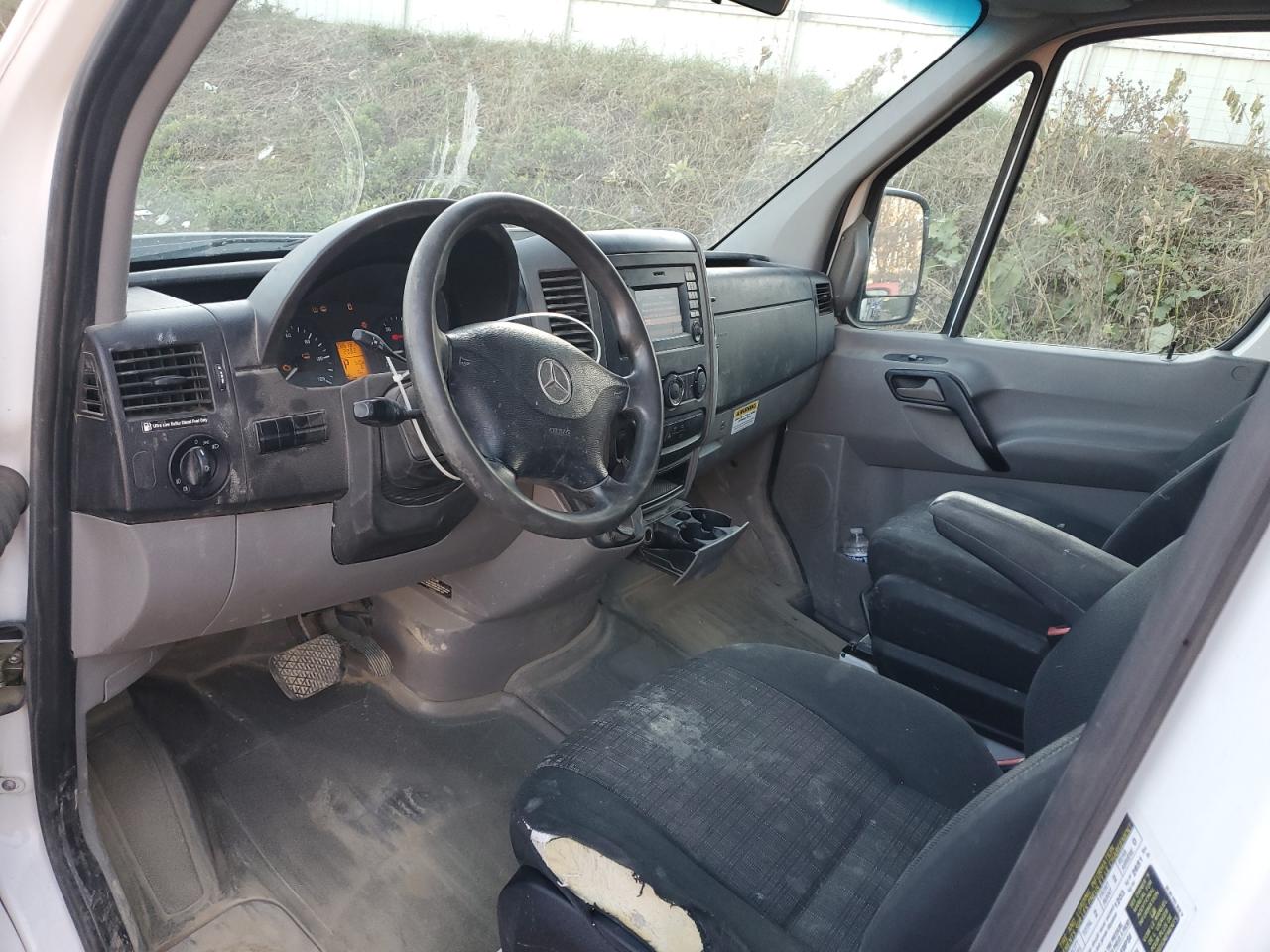 Mercedes-Benz Sprinter 2500 Image 8