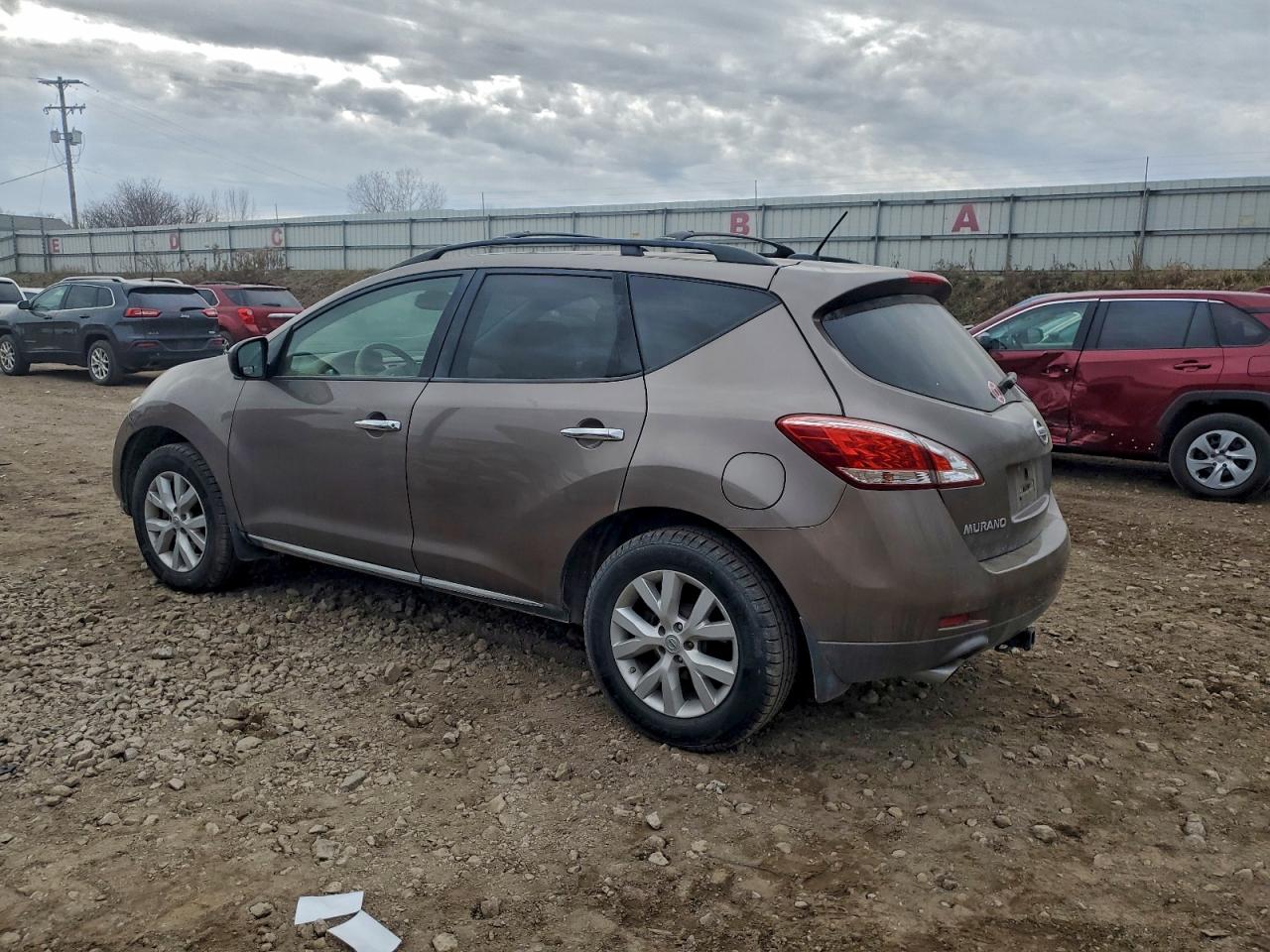Nissan Murano S Image 2
