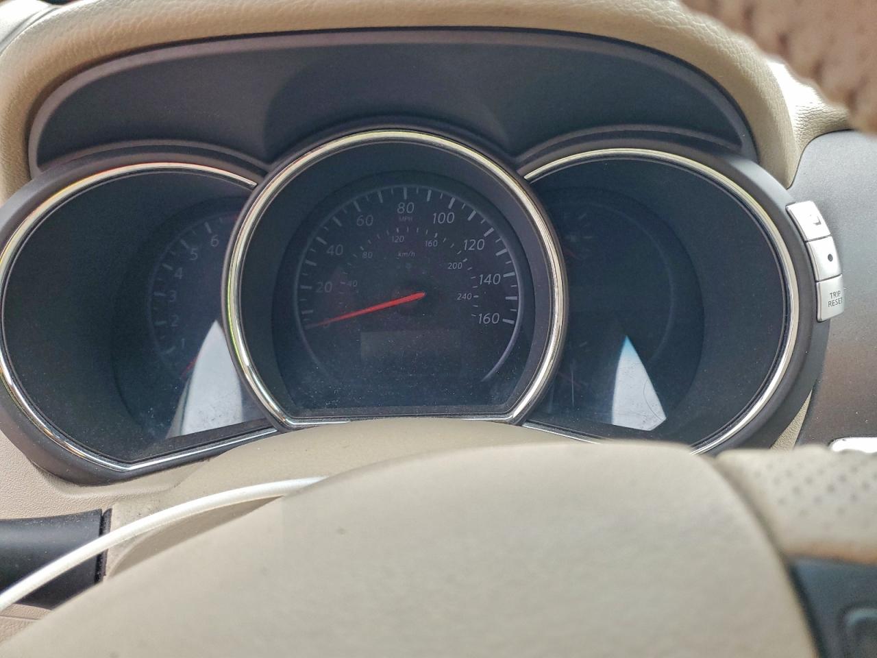 Nissan Murano S Image 5