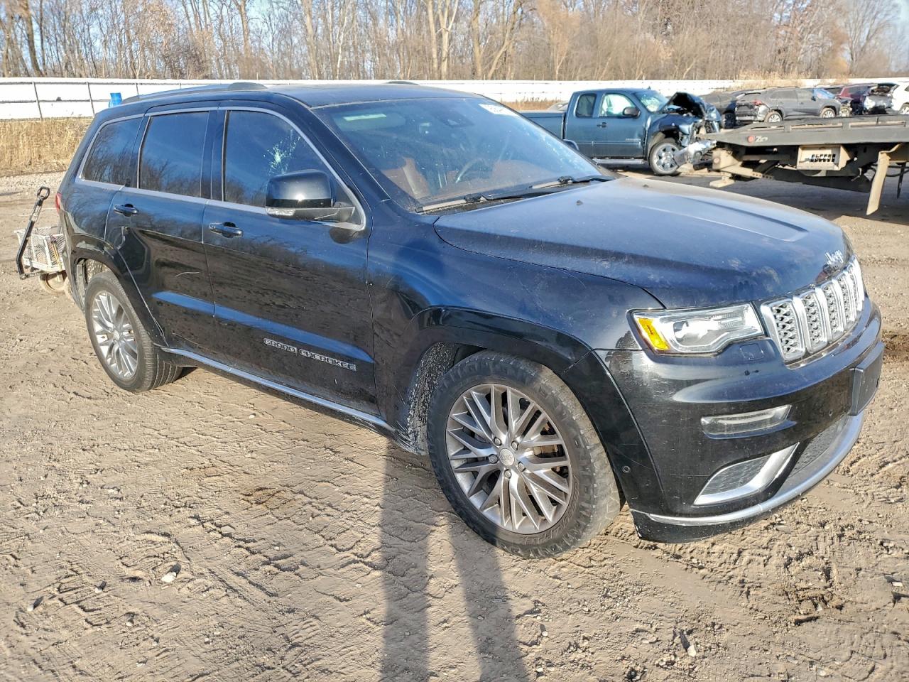 Jeep Grand Cherokee Summit Image 2