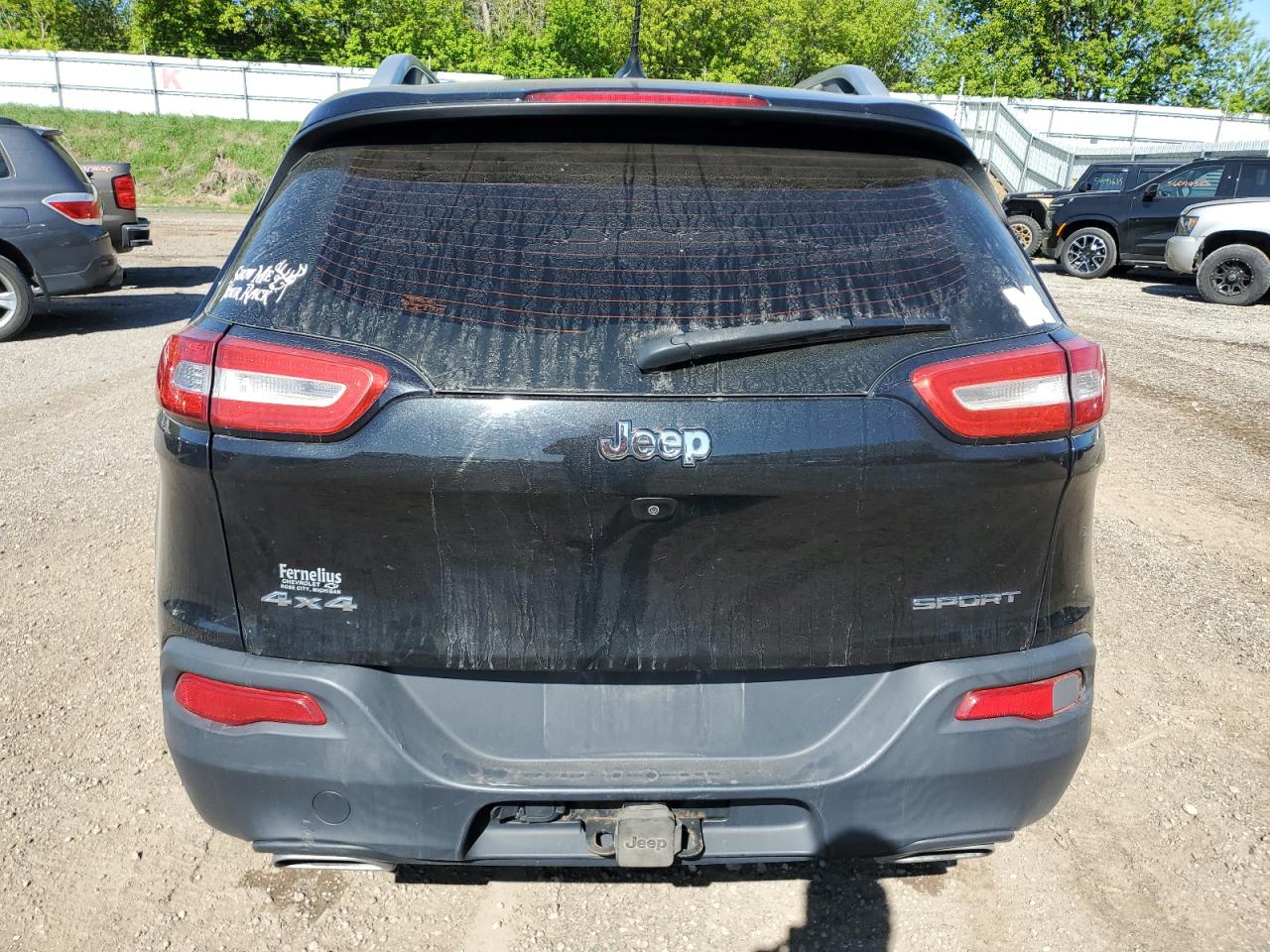 Jeep Grand Cherokee Sport Image 6