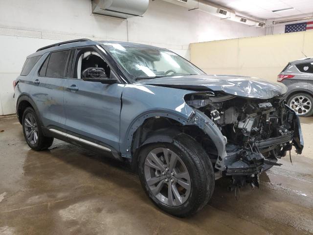 Ford Explorer Active Image 4