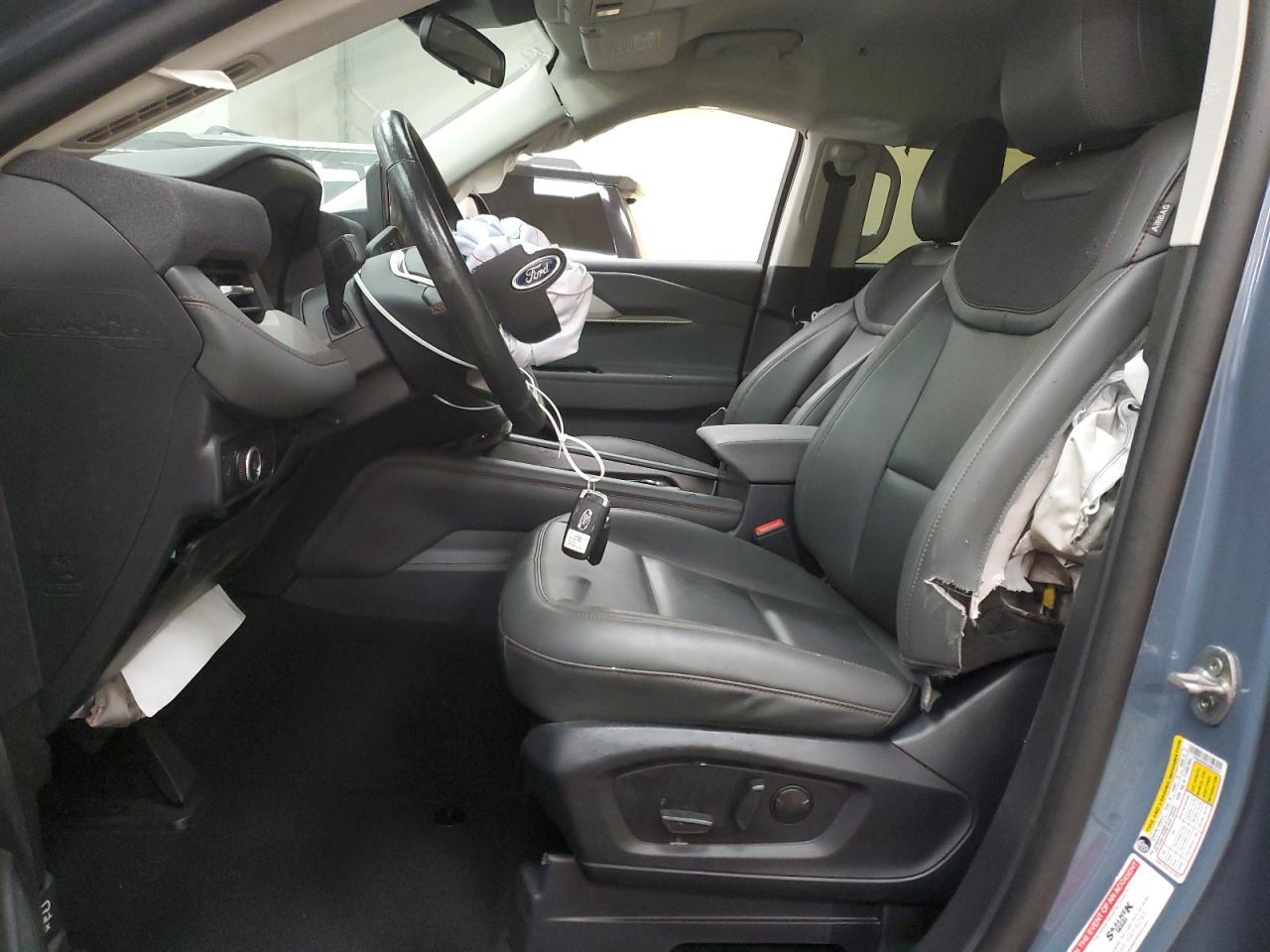 Ford Explorer Active Image 8