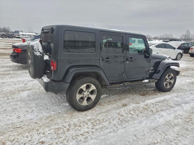 Jeep Wrangler Sahara Image 12