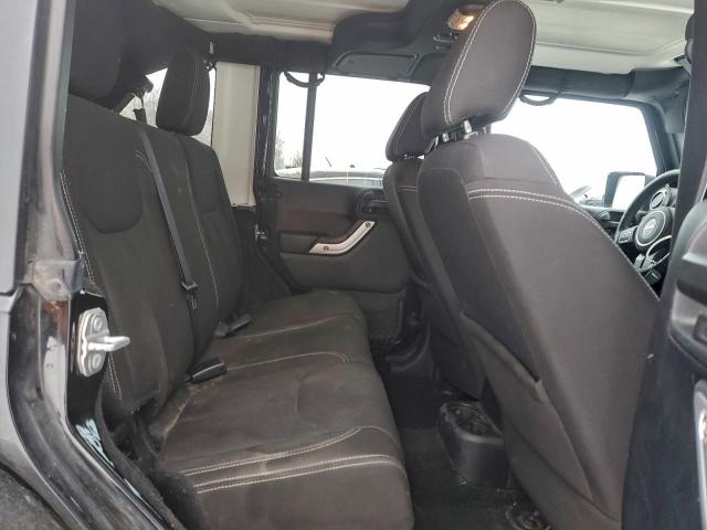 Jeep Wrangler Sahara Image 9