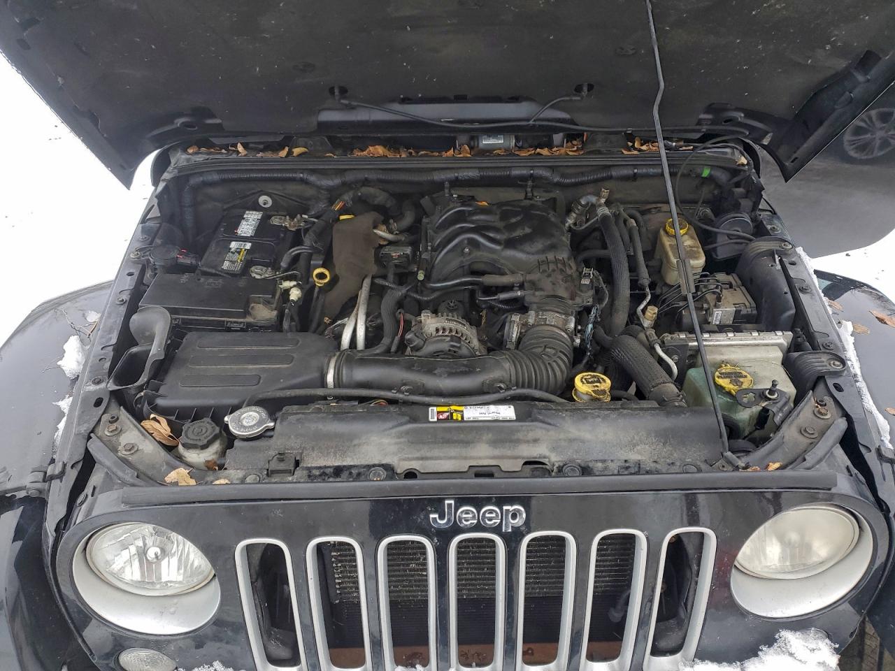 Jeep Wrangler Sahara Image 10