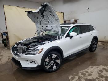  Salvage Volvo V60