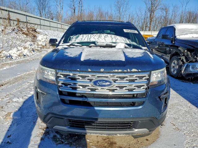 Ford Explorer Xlt Image 5