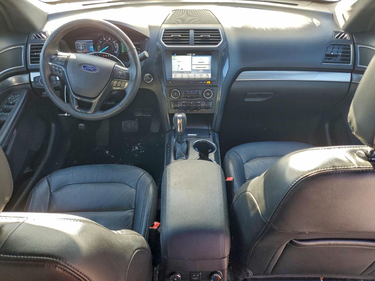 Ford Explorer Xlt Image 11