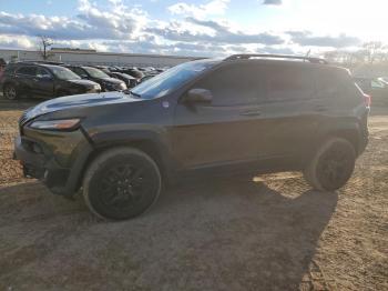  Salvage Jeep Cherokee