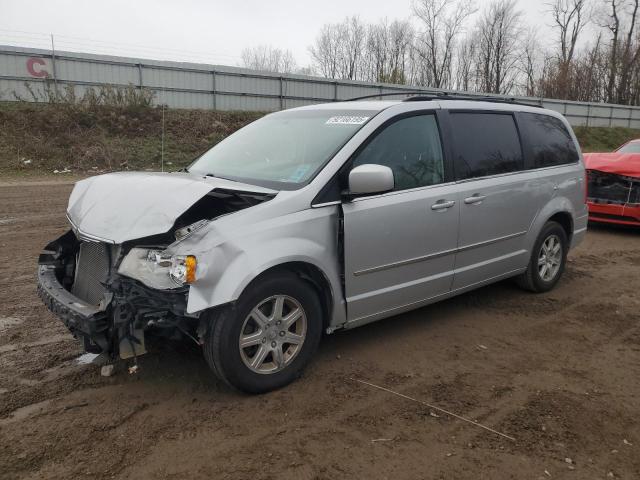  Salvage Chrysler Minivan