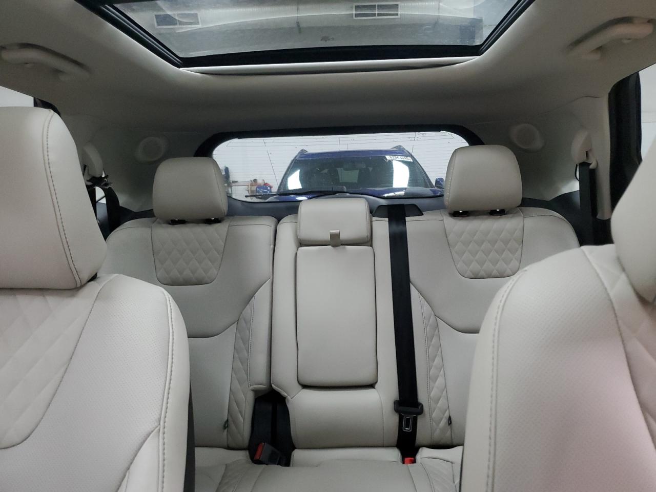 Ford Edge Titanium Image 10