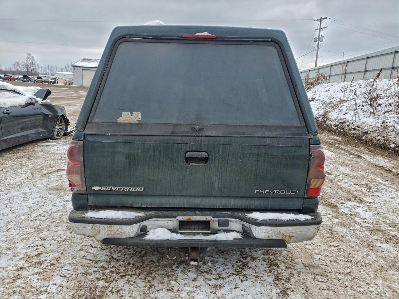 Chevrolet Silverado C1500 Image 8