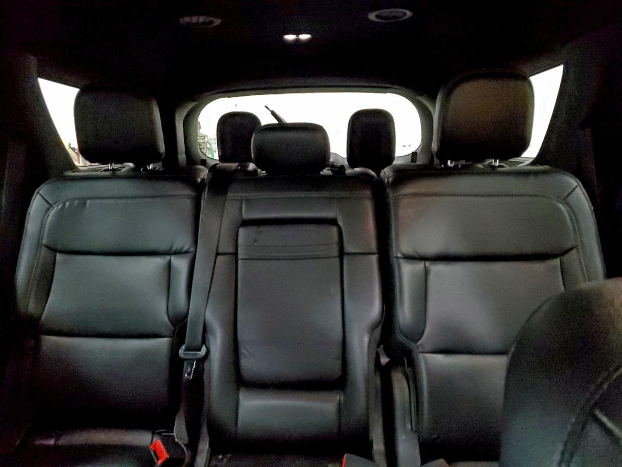 Ford Explorer Xlt Image 13