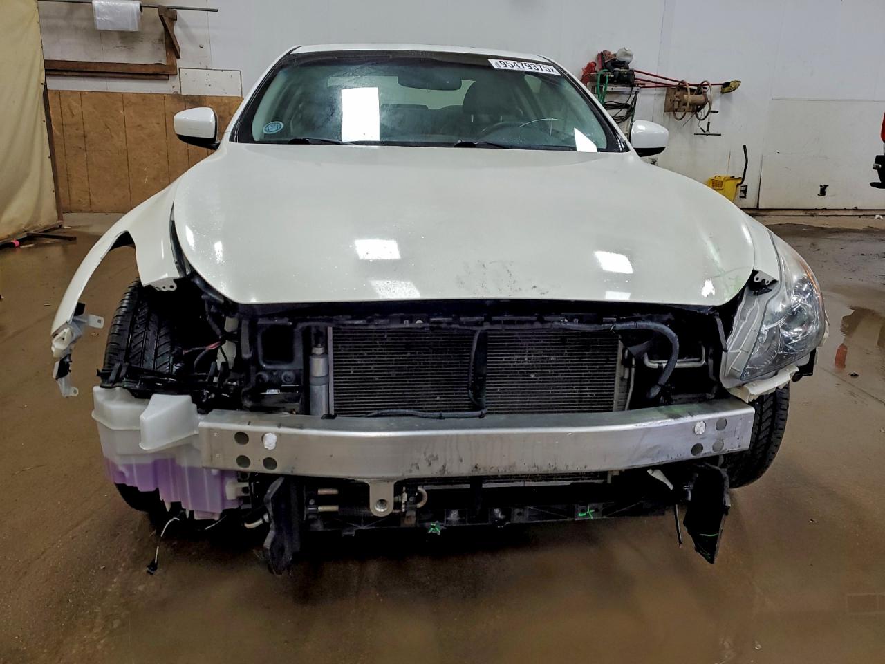 INFINITI Q60 Journey Image 3