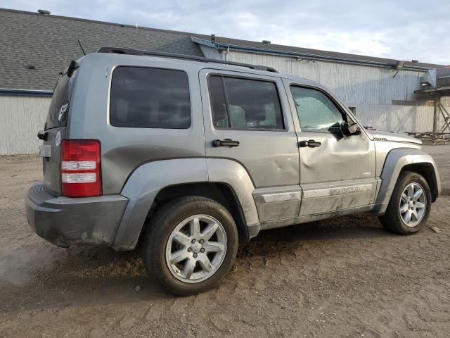 Jeep Liberty Sport Image 2