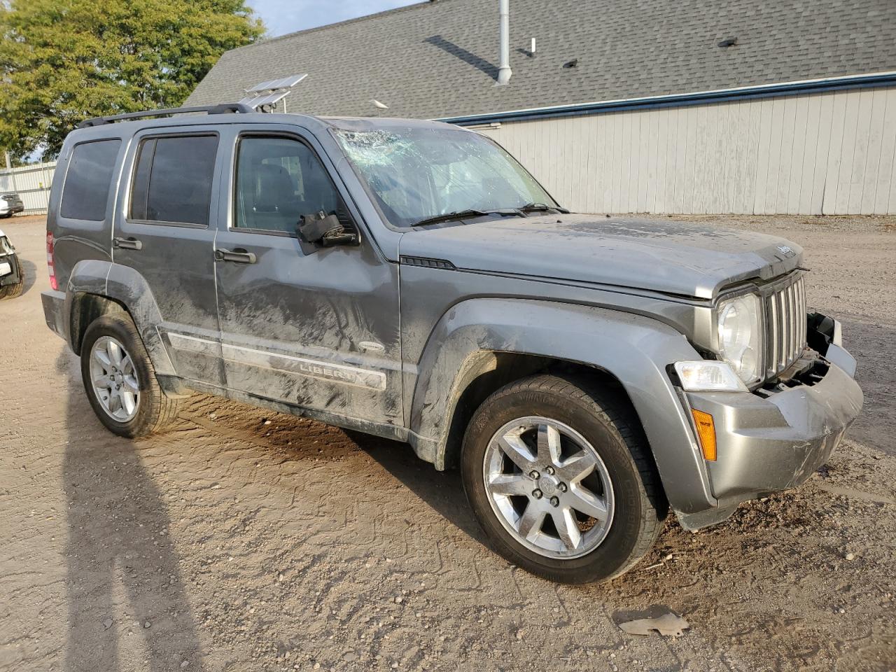 Jeep Liberty Sport Image 13