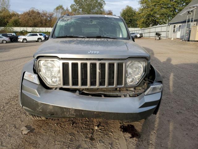 Jeep Liberty Sport Image 7