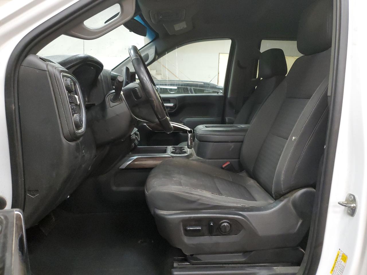 Chevrolet Silverado K1500 Lt Trail Boss Image 2