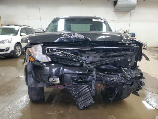 Chevrolet Silverado K1500 Ltz Image 4