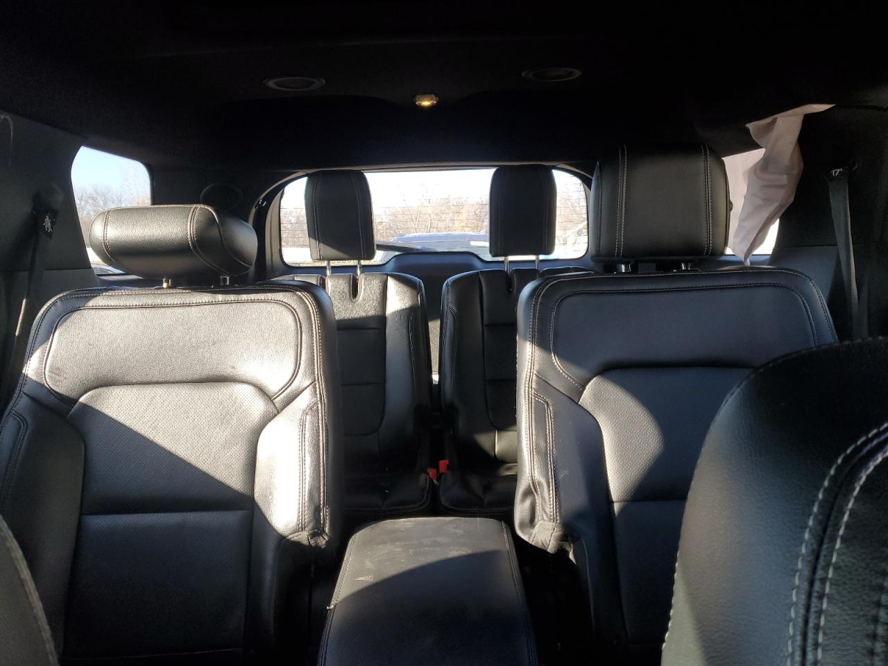 Ford Explorer Limited Image 5