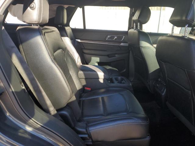 Ford Explorer Limited Image 9