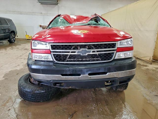 Chevrolet Silverado K2500 Heavy Duty Image 9