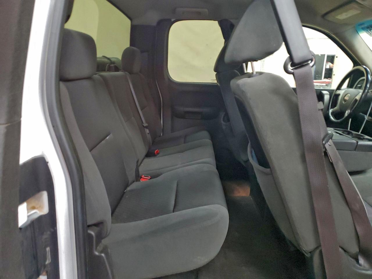 GMC Sierra K1500 Sle Image 9