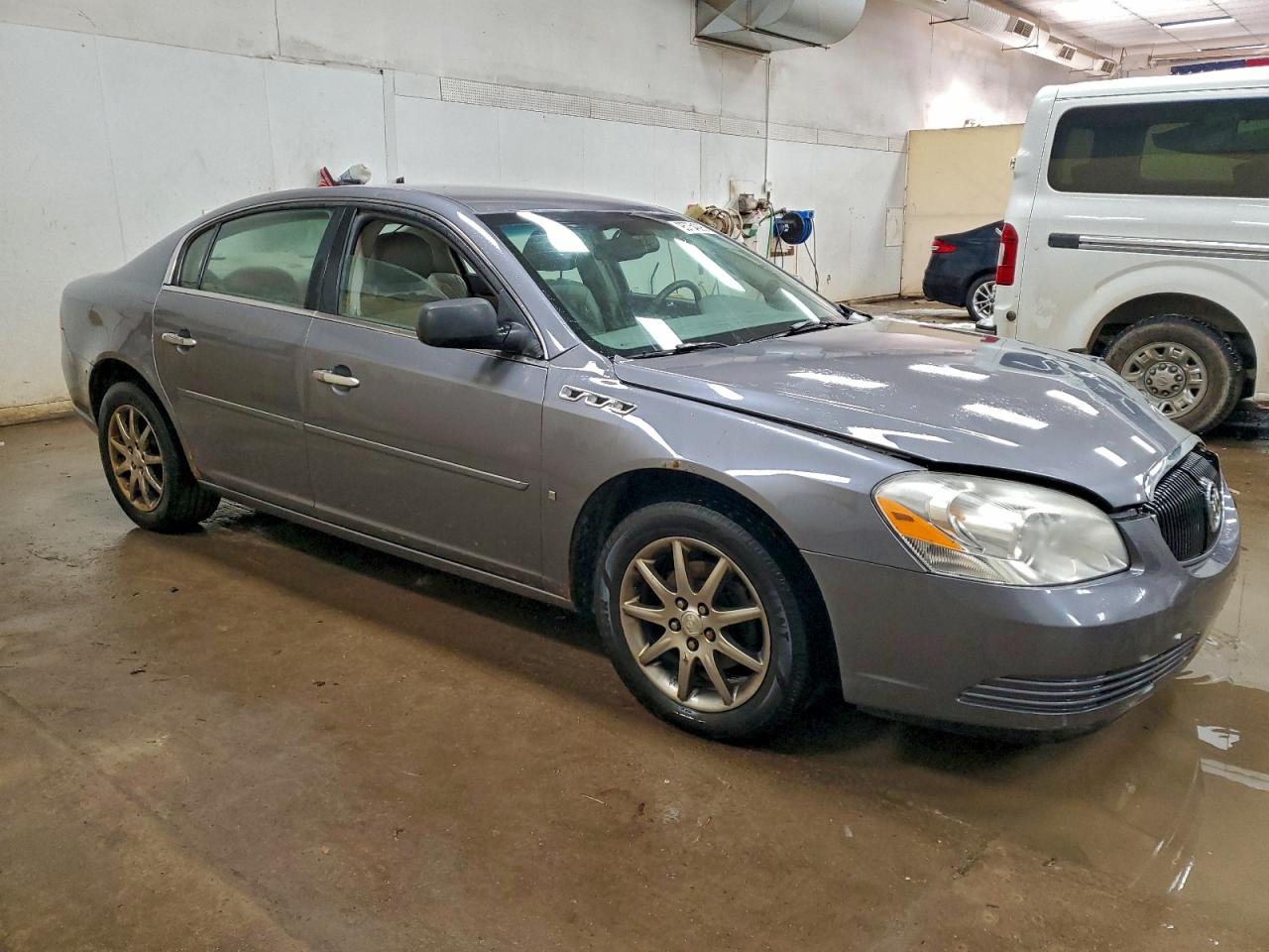 Buick Lucerne Cxl Image 11