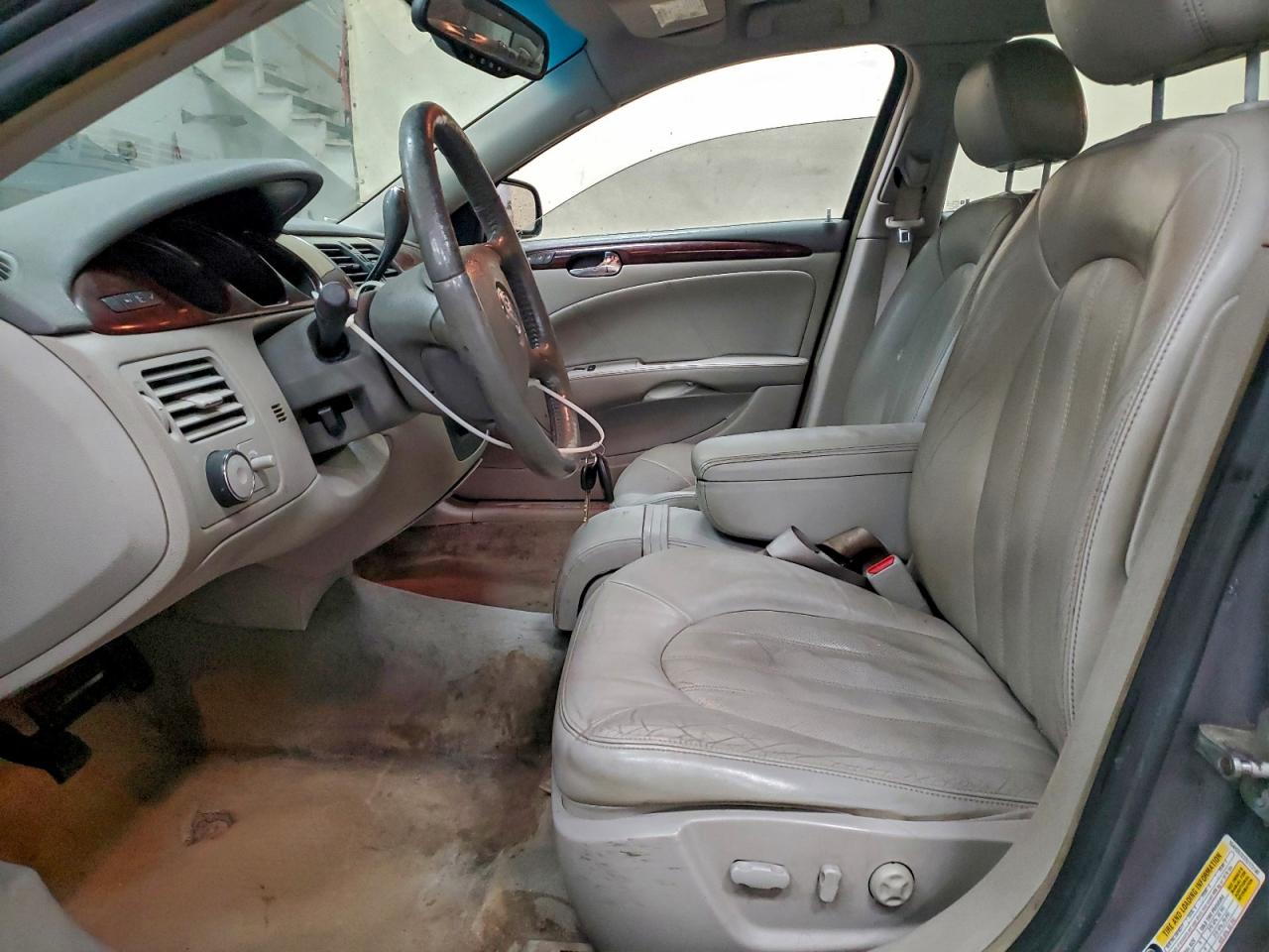 Buick Lucerne Cxl Image 4