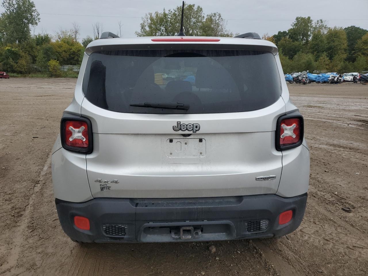 Jeep Renegade Latitude Image 10