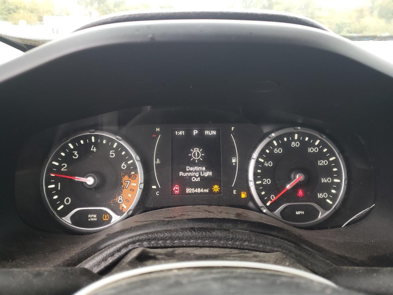 Jeep Renegade Latitude Image 3